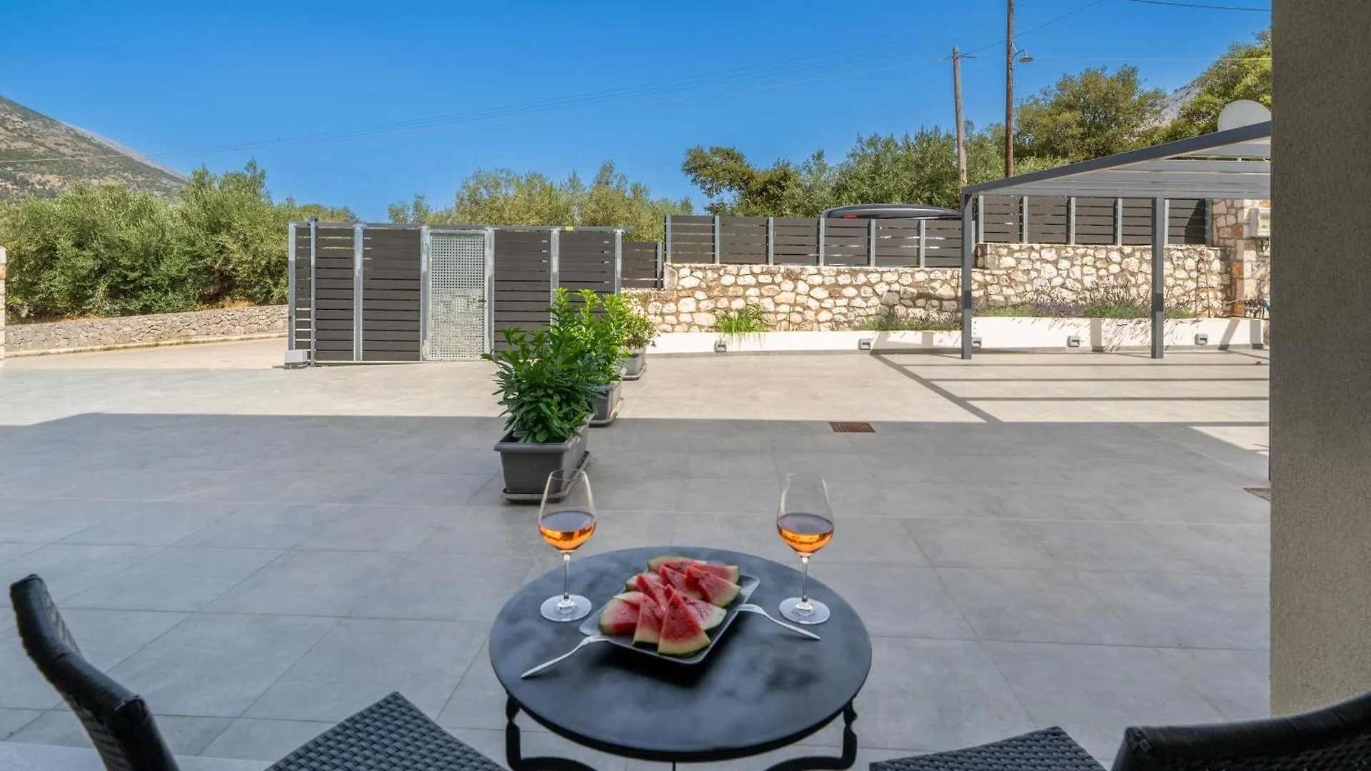 Legantes Luxury Apartments Makriotika Greece