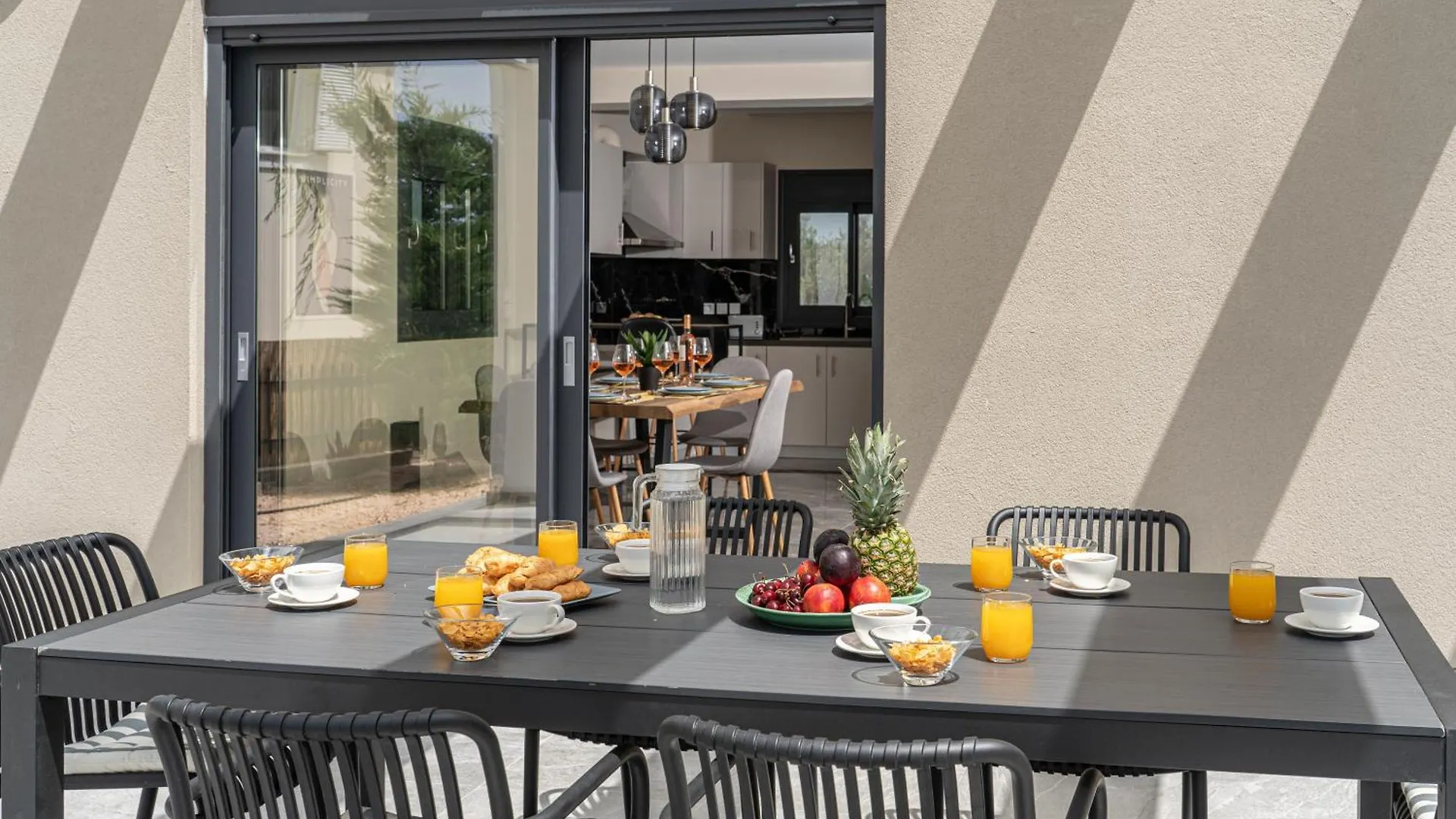Legantes Luxury Apartments Makriotika Greece