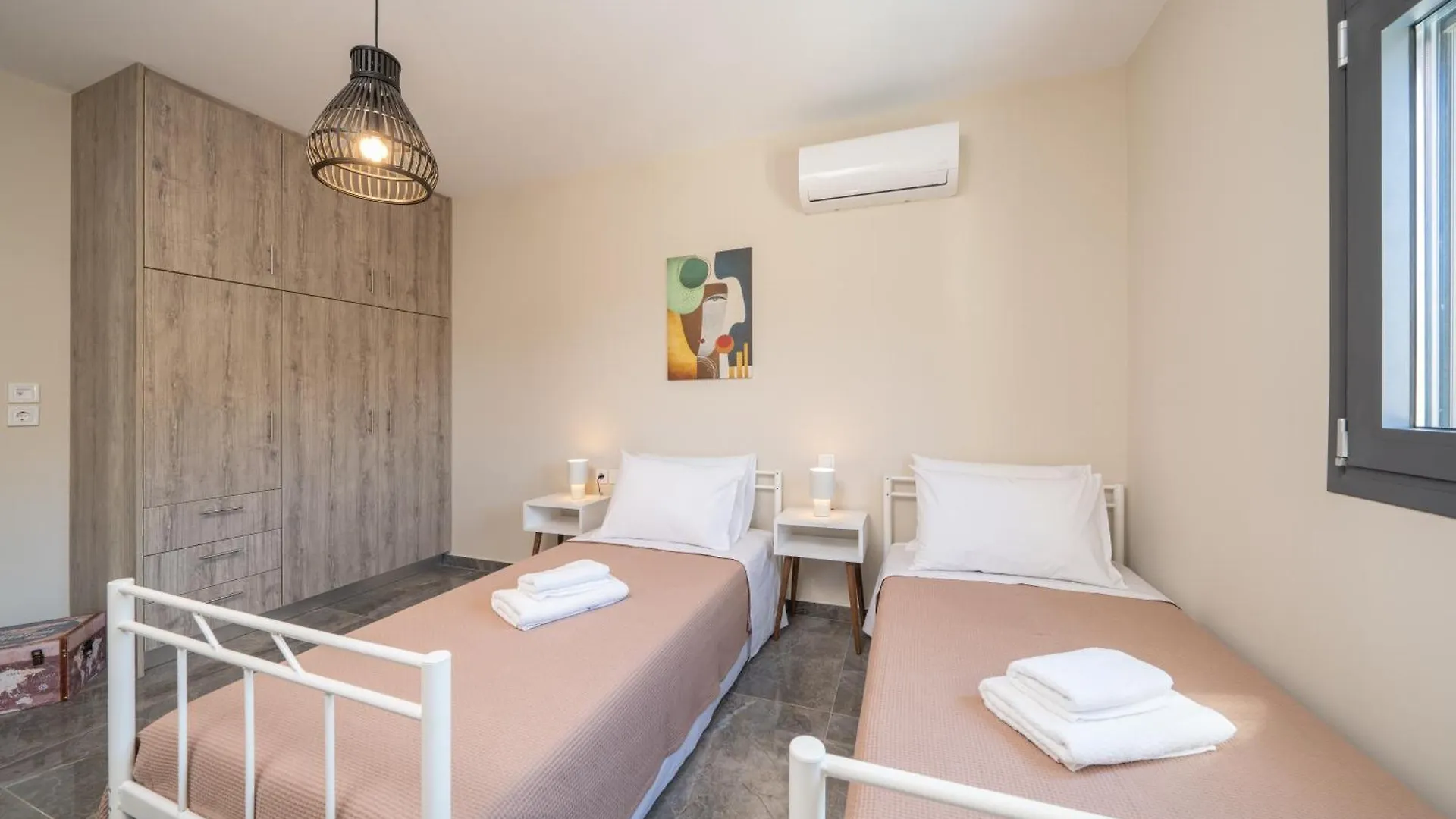 Legantes Luxury Apartments Makriotika Greece